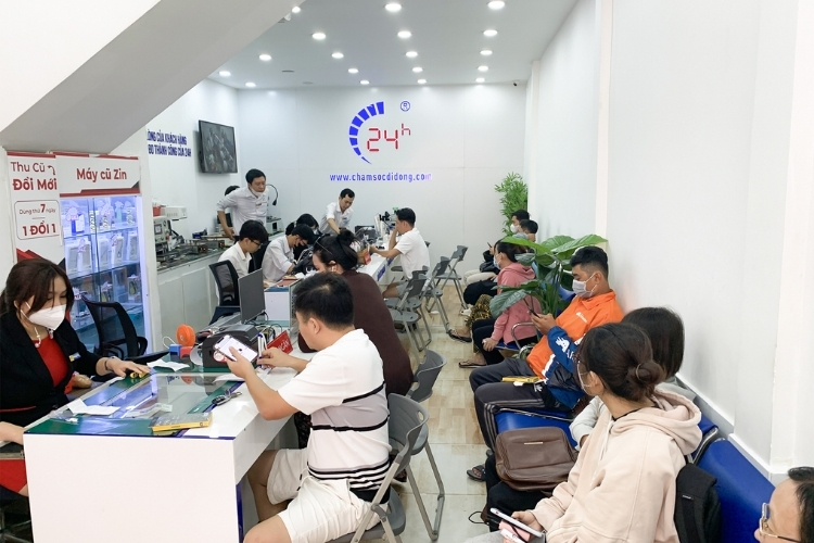 giao máy lại cho khách