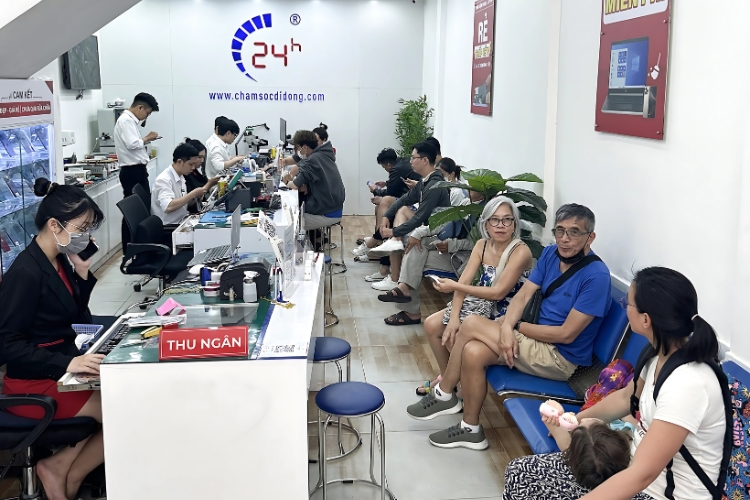Địa chỉ thay màn hình Samsung A73 5G uy tín, chất lượng 