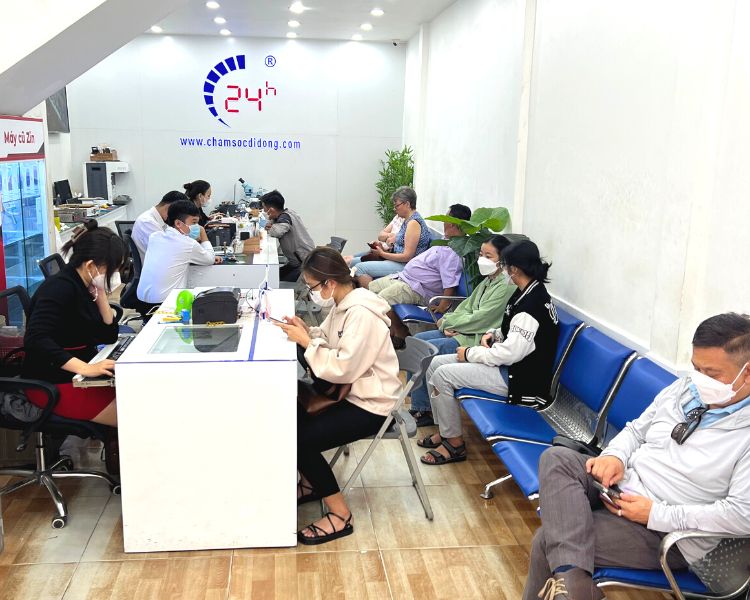 Bệnh Viện Điện Thoại Laptop 24h cam kết mọi quy trình sửa chữa đều được thực hiện minh bạch, tại chỗ