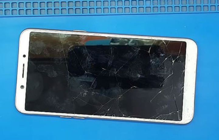 thay mat kinh oppo a83 gia bao nhieu