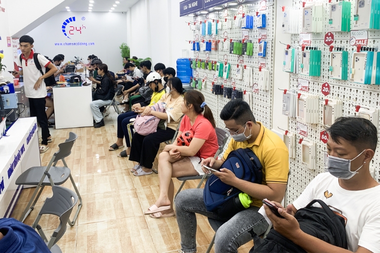 thay pin samsung uy tín chính hãng