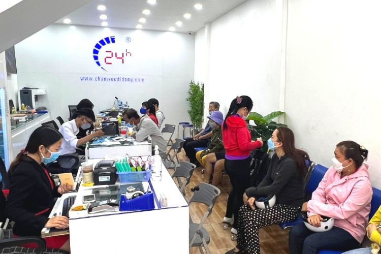 Có nên thay pin cho iPhone XR tại Bệnh Viên Điện Thoại Laptop 24