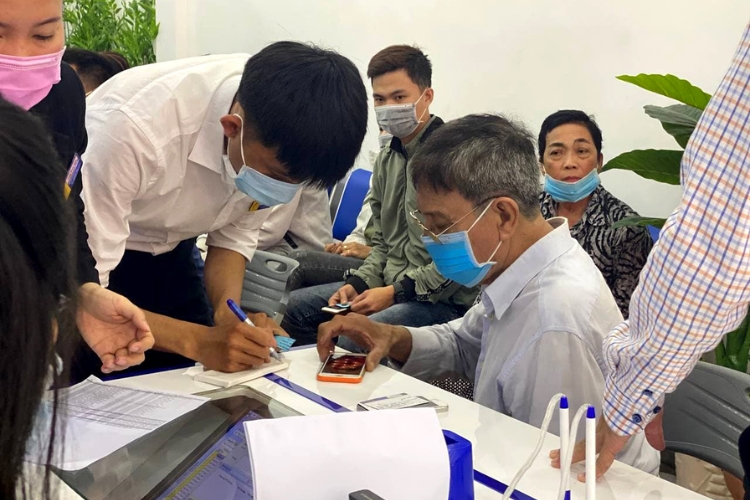 địa chỉ thay pin iphone lấy ngay