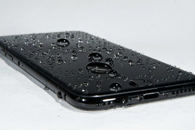 thay pin iPhone 7 Plus