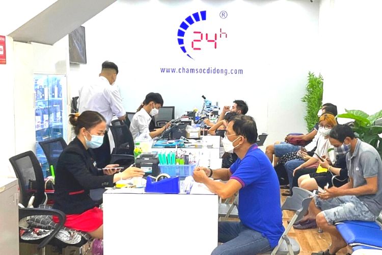 Lựa chọn dịch vụ thay pin tại Bệnh Viện Điện Thoại Laptop 24h