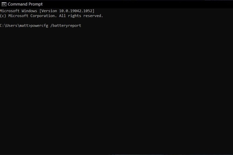 Bạn nên thử kiểm tra tình trạng pin bằng giao diện Command Prompt