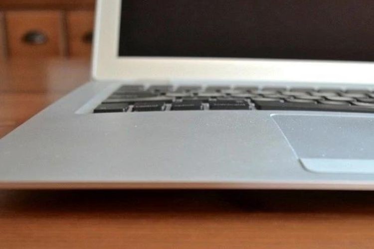 thay pin laptop dell vostro 5470-1