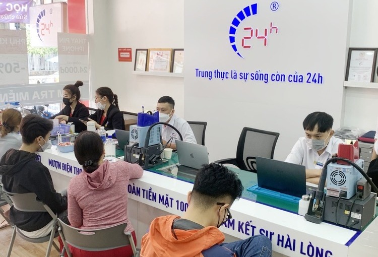 Bệnh Viện Điện Thoại Laptop 24h luôn nhiệt tình hỗ trợ các khách hàng