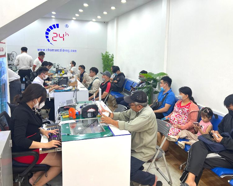 Bệnh Viện Điện Thoại Laptop 24h có thể hỗ trợ thay pin nhanh chóng, giá tốt