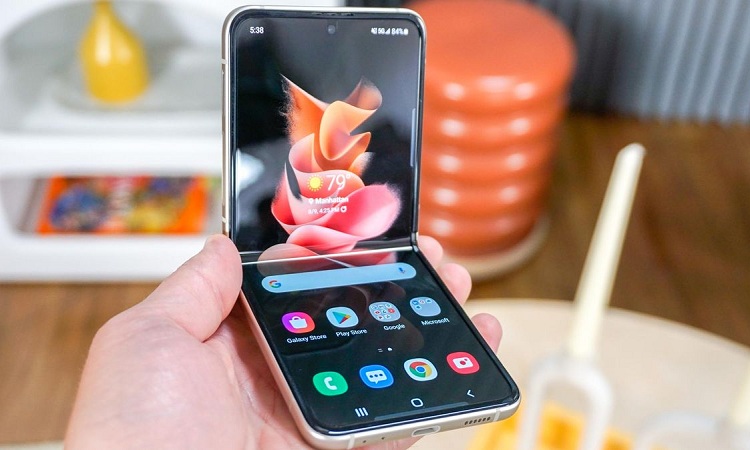 Bạn cần tránh để máy trong môi trường có nhiệt độ bất thường để giữ độ bền cho pin 