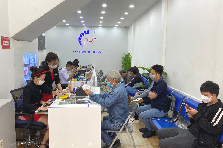 Chi tiết quá trình thay pin 