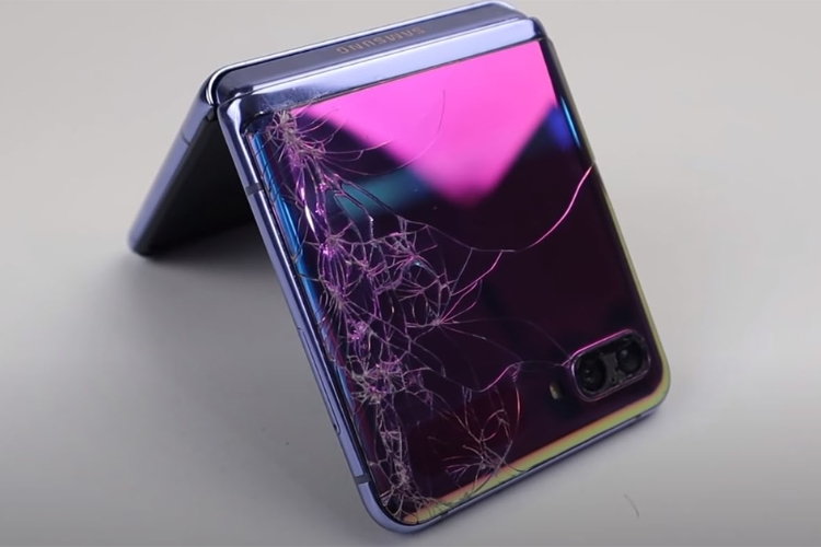 Samsung Galaxy Z Flip5 bị hư vỏ sẽ khiến người dùng khó chịu