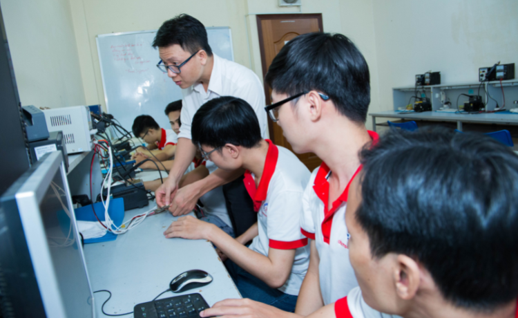 Lựa chọn trung tâm dạy nghề uy tín 