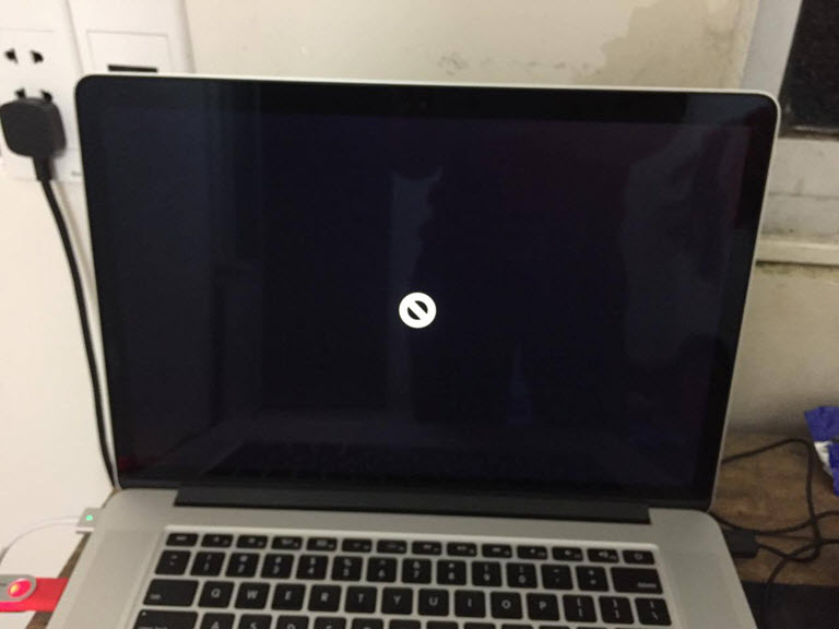 Lỗi Macbook bị treo táo làm thế nào để khắc phục?