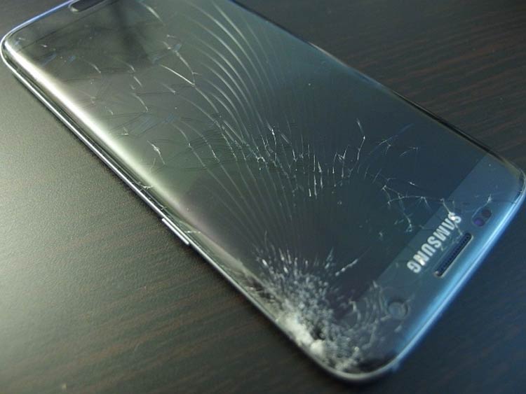 thay mat kinh cam ung samsung galaxy s8 plus 3