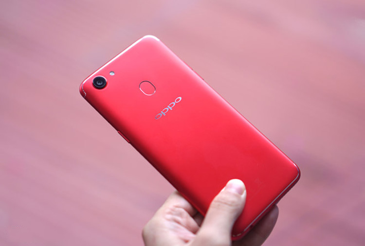 thay pin oppo f5 plus 2