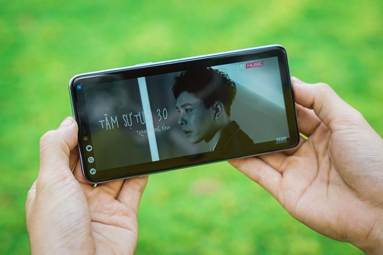 thay pin oppo f7 plus 1