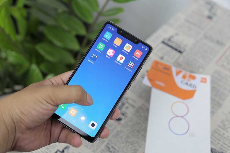 Thay pin Xiaomi Mi 8 SE