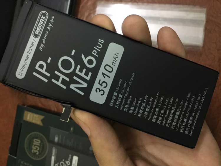 Pin Remax là gì? Pin dung lượng cao là gì? Có nên nâng dung lượng pin iPhone lên hay không?