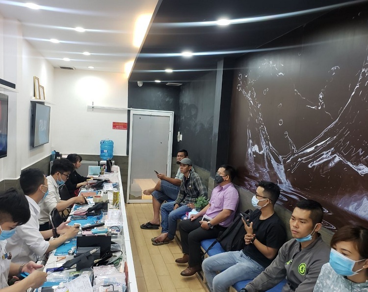 Bệnh Viện Điện Thoại 24h có thể hỗ trợ khách thay cảm ứng mới cho điện thoại nhanh chóng