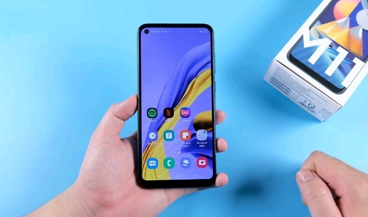 Galaxy M11 có kích thước màn hình tương đối lớn