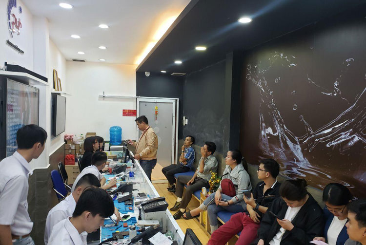 thay màn hình Xiaomi Redmi K30
