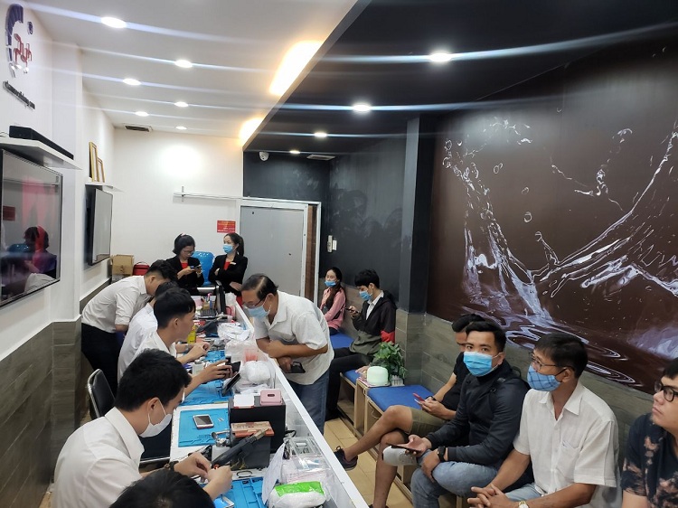 Bệnh Viện Điện Thoại 24h có thể hỗ trợ bạn thay màn hình Redmi Note 8T nhanh chóng