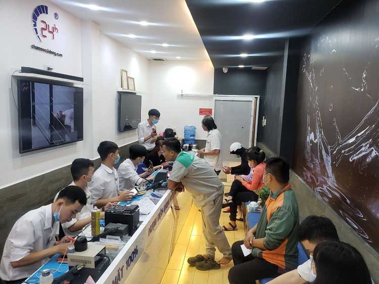 Bệnh Viện Điện Thoại 24h có thể hỗ khách thay màn hình chất lượng