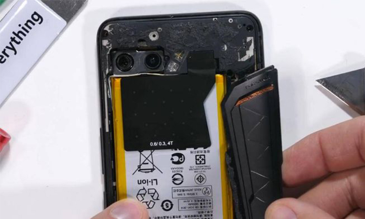 Thay pin Asus ROG Phone 3