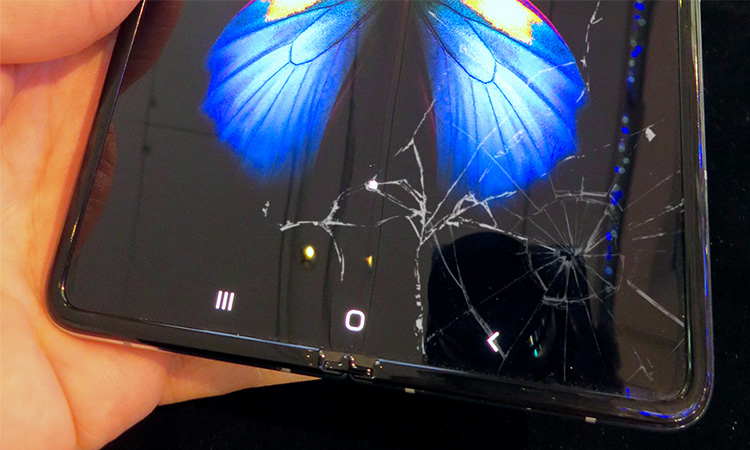 Thay mặt kính Samsung Galaxy Z Fold 2 