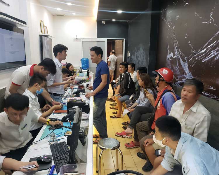khách tin chọn sửa chữa iPhone tại Bệnh Viện Điện Thoại 24h