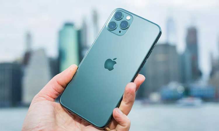 iPhone 11 Pro nổi bật