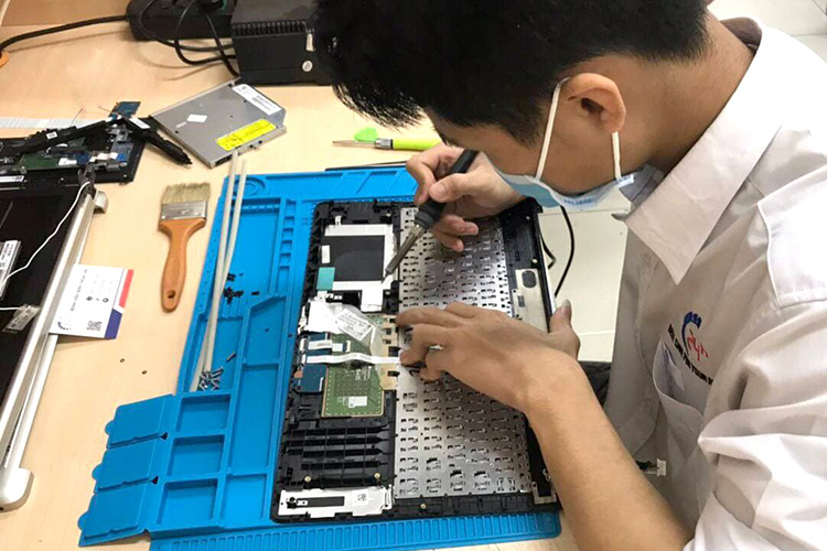 dịch vụ thay bàn phím laptop Dell Inspiron 3441