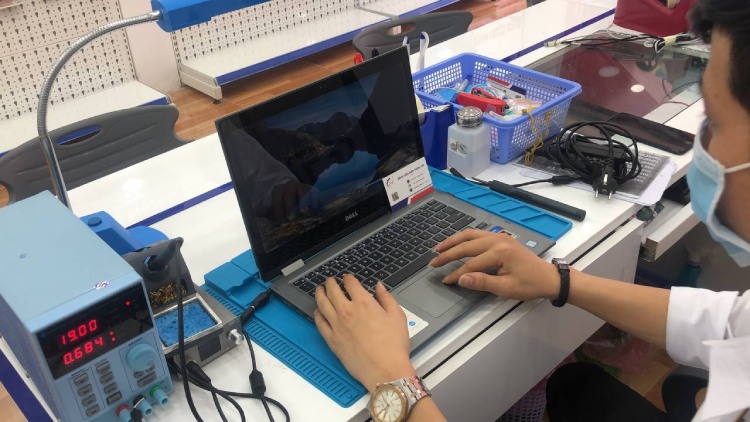thay bàn phím laptop dell inspiron 3476