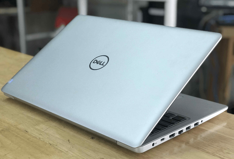 Thay bàn phím laptop Dell Inspiron 5570 hình 1