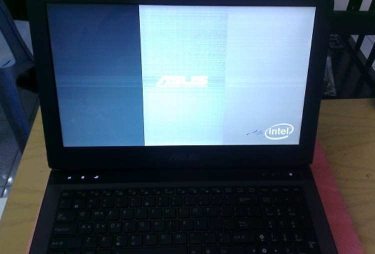 thay màn hình laptop Asus TP550 h3
