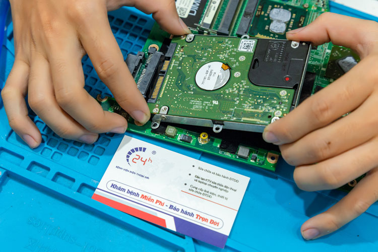 sửa laptop uy tín