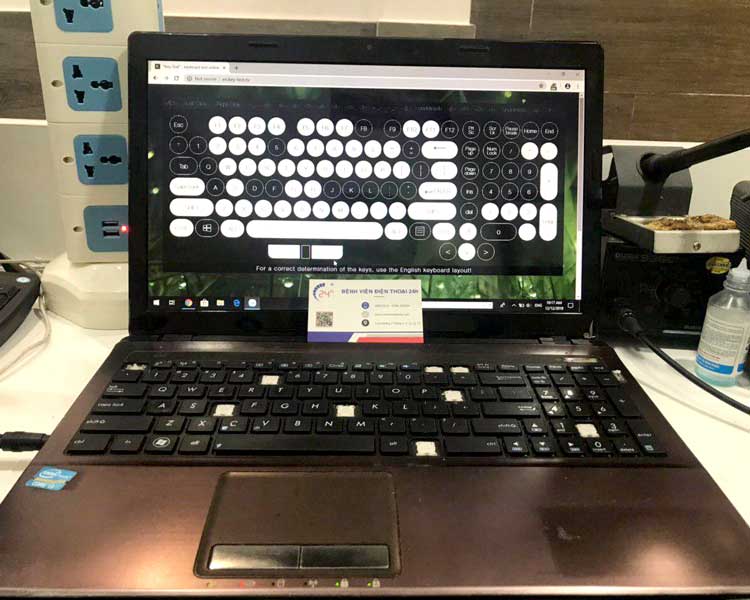 thay bàn phím laptop